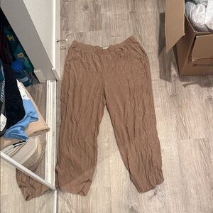 Abercrombie & Fitch Tan Chinos